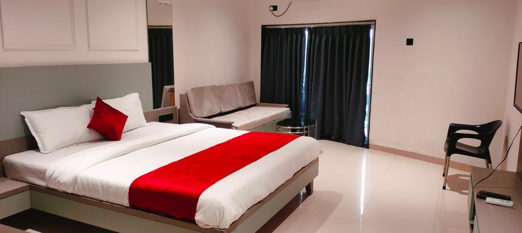 Golden Resort Igatpuri Exterior photo