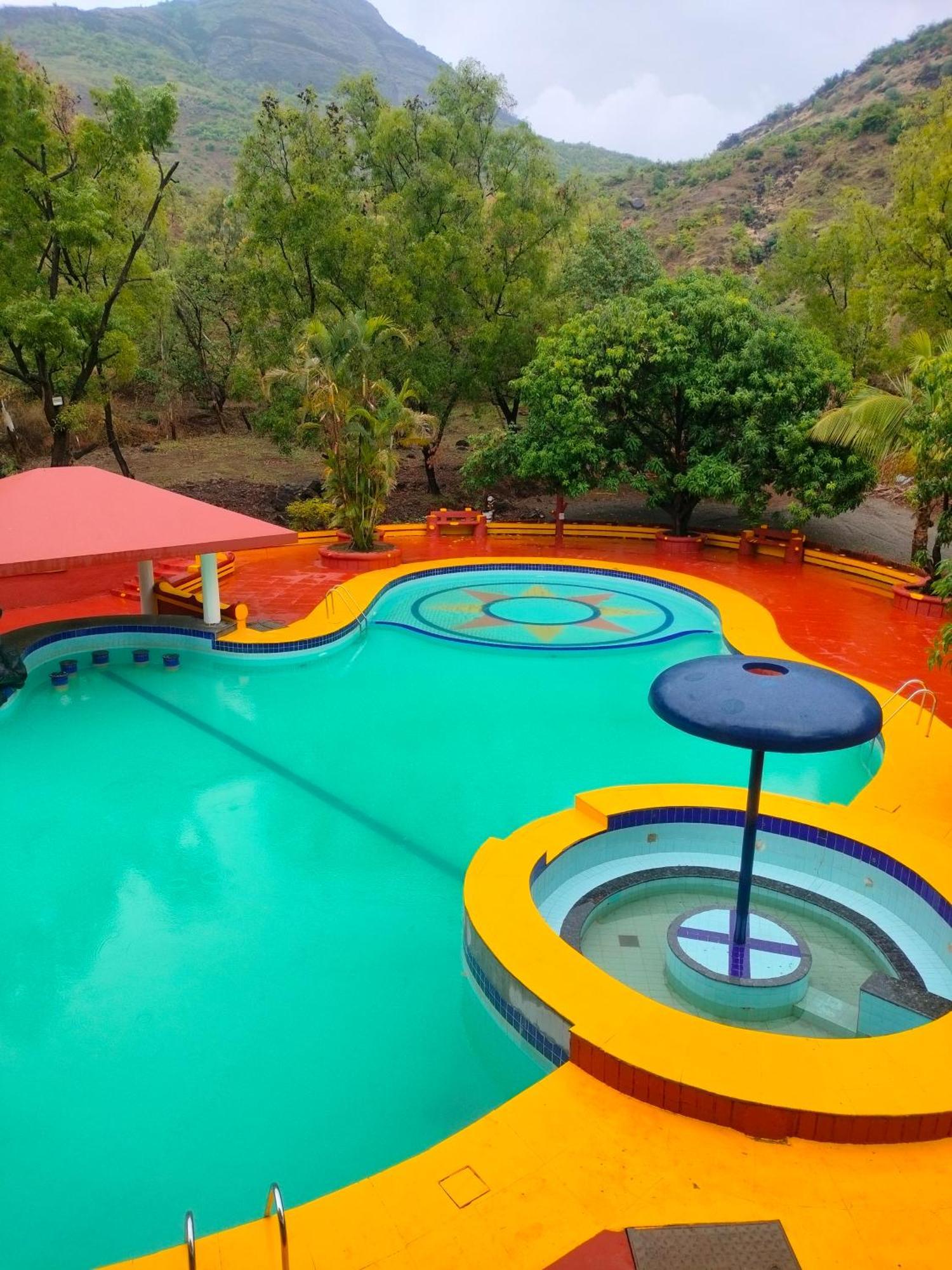 Golden Resort Igatpuri Exterior photo